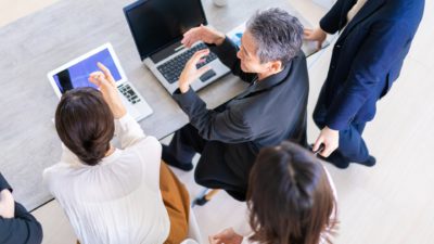 法改正で70歳定年が義務化? 企業がとるべき対応と手続き